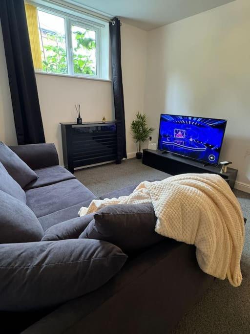 Luxury Cozy 3 Bed Apartment 5Mins From City - Free Parking! Nottingham Exterior photo